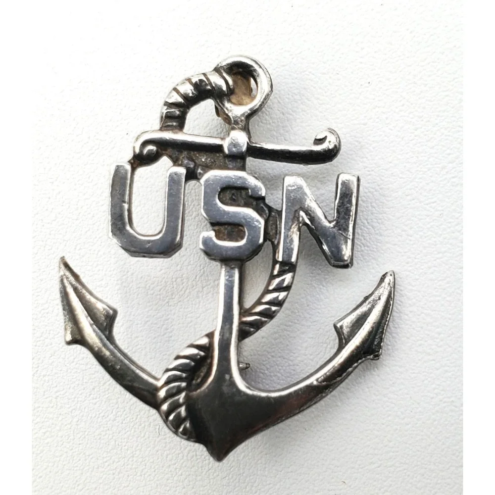 VINTAGE WWII Era USN Sterling Silver Anchor Sweetheart Pin Brooch Navy Military